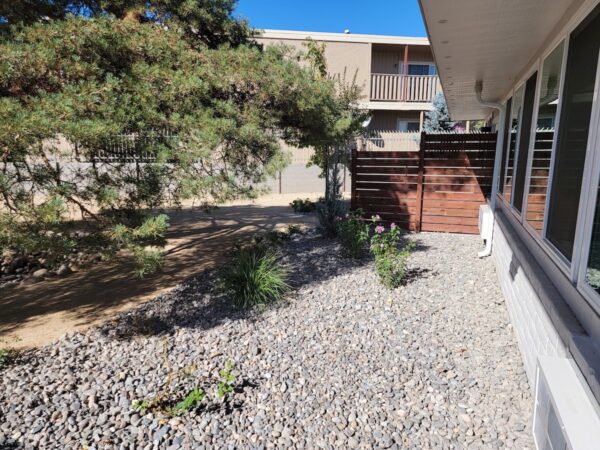 Picture of Recyclable Durability Plastic Composting Bin Compacts For Home Garden ...
